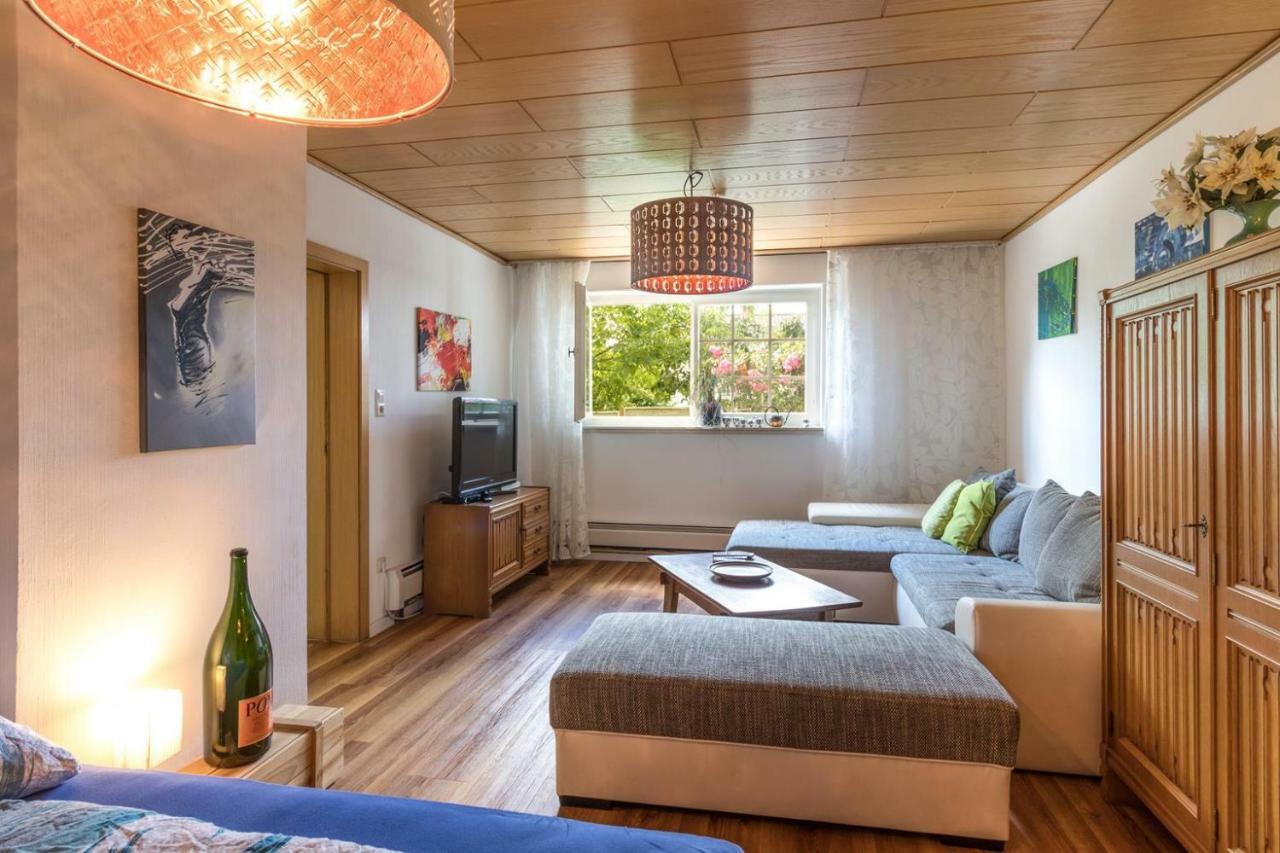 Villa-Doerr 100 m² + 1500m² Garten Wörrstadt Buitenkant foto