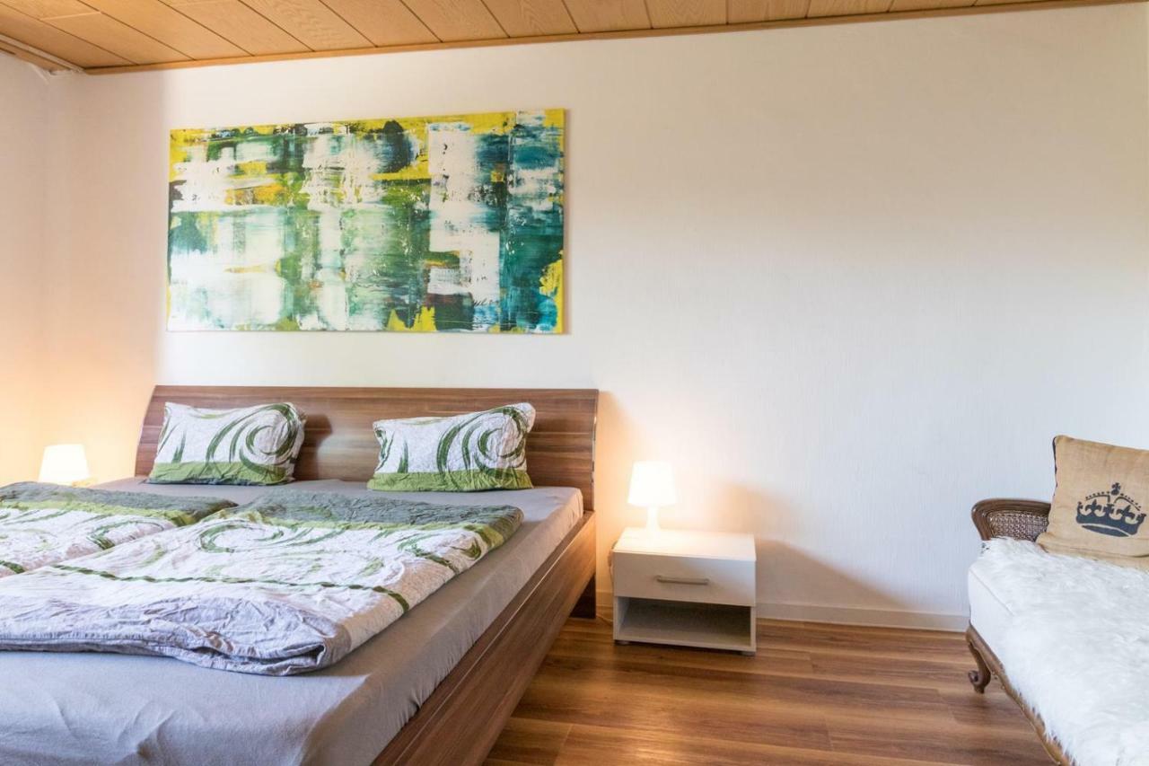 Villa-Doerr 100 m² + 1500m² Garten Wörrstadt Buitenkant foto
