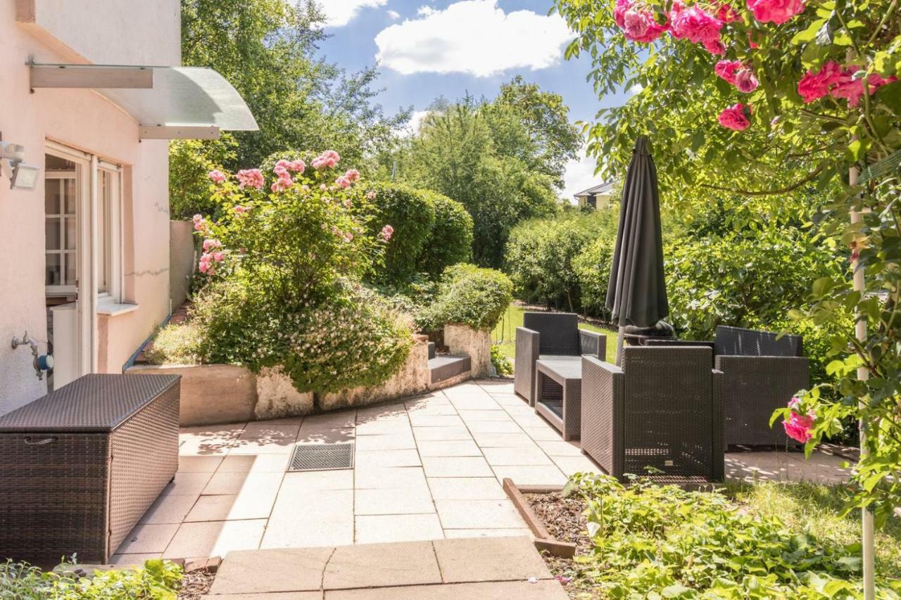 Villa-Doerr 100 m² + 1500m² Garten Wörrstadt Buitenkant foto